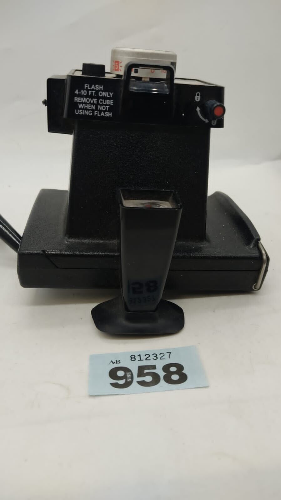 Polaroid LAND CAMERA Square Shooter 2 Type 88 film 1970's - Vintage