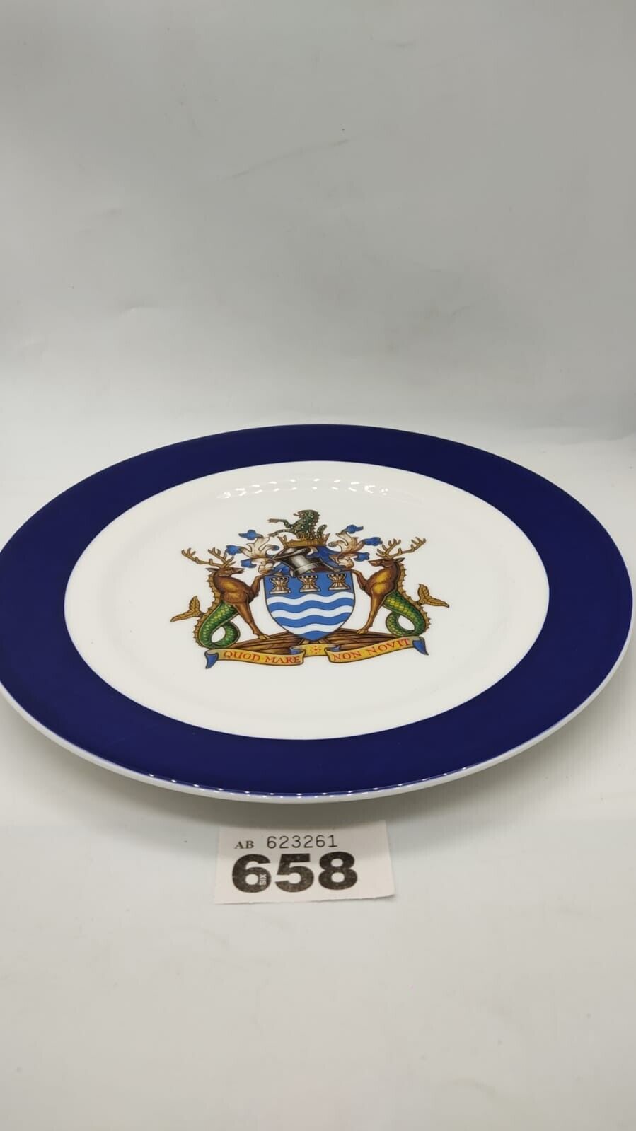 Armorial Collectors Plate, N.2 Unboxed Vintage Armorial Blue English Porcelain