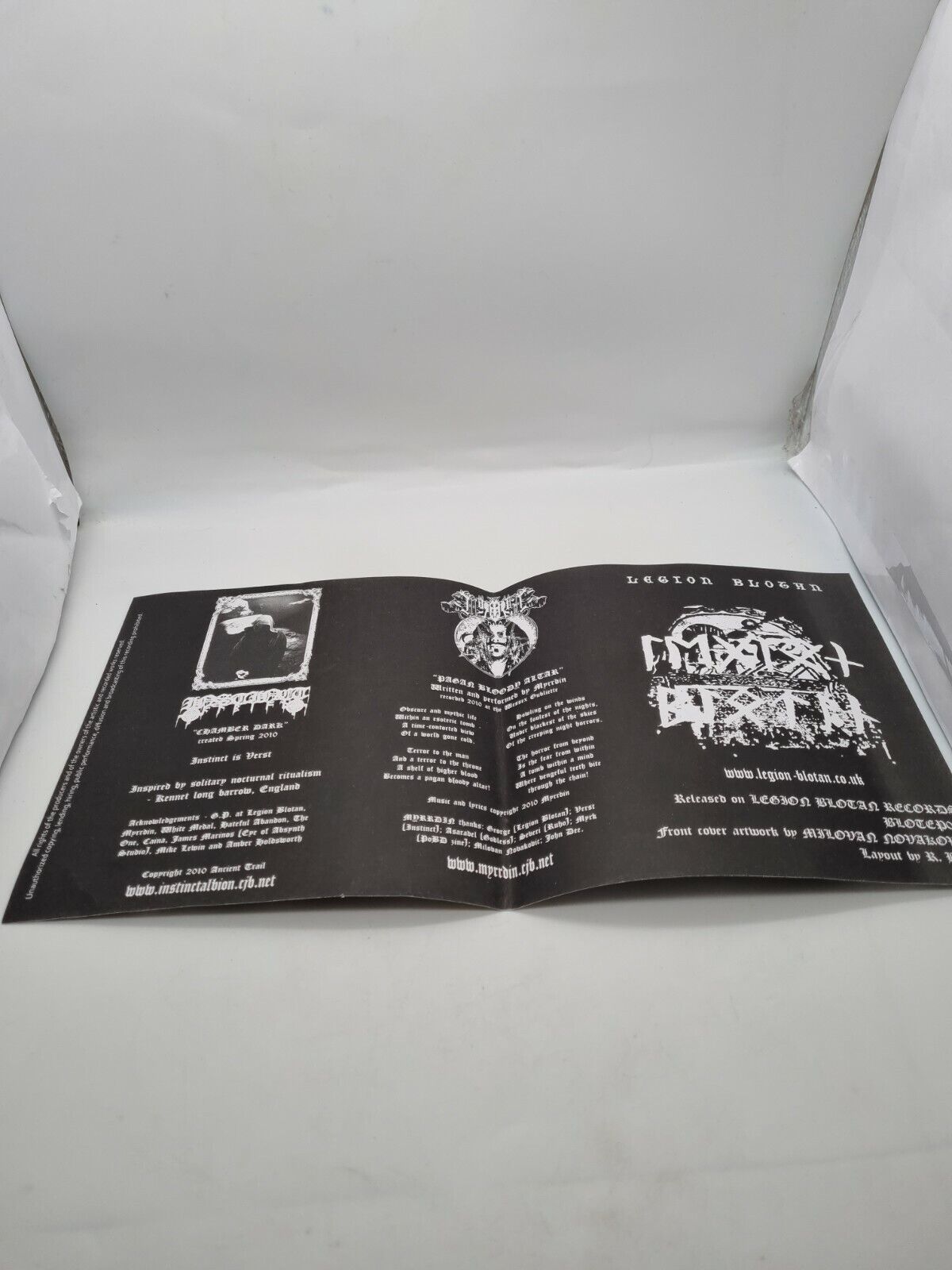 RARE Instinct / Myrrdin – Chamber Dark / Pagan Bloody Altar Split 7" Metal