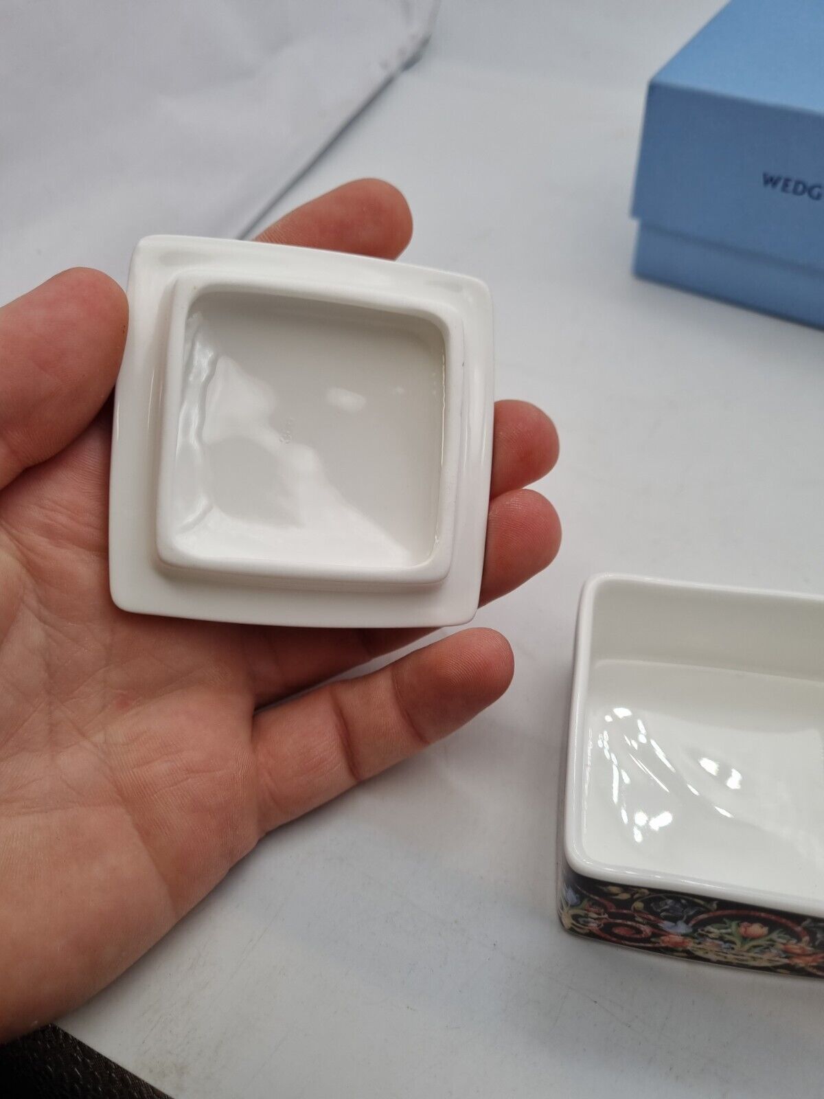 RARE Wedgwood Harlequin Jewel Hampton Bone China Covered Trinket Box 1997