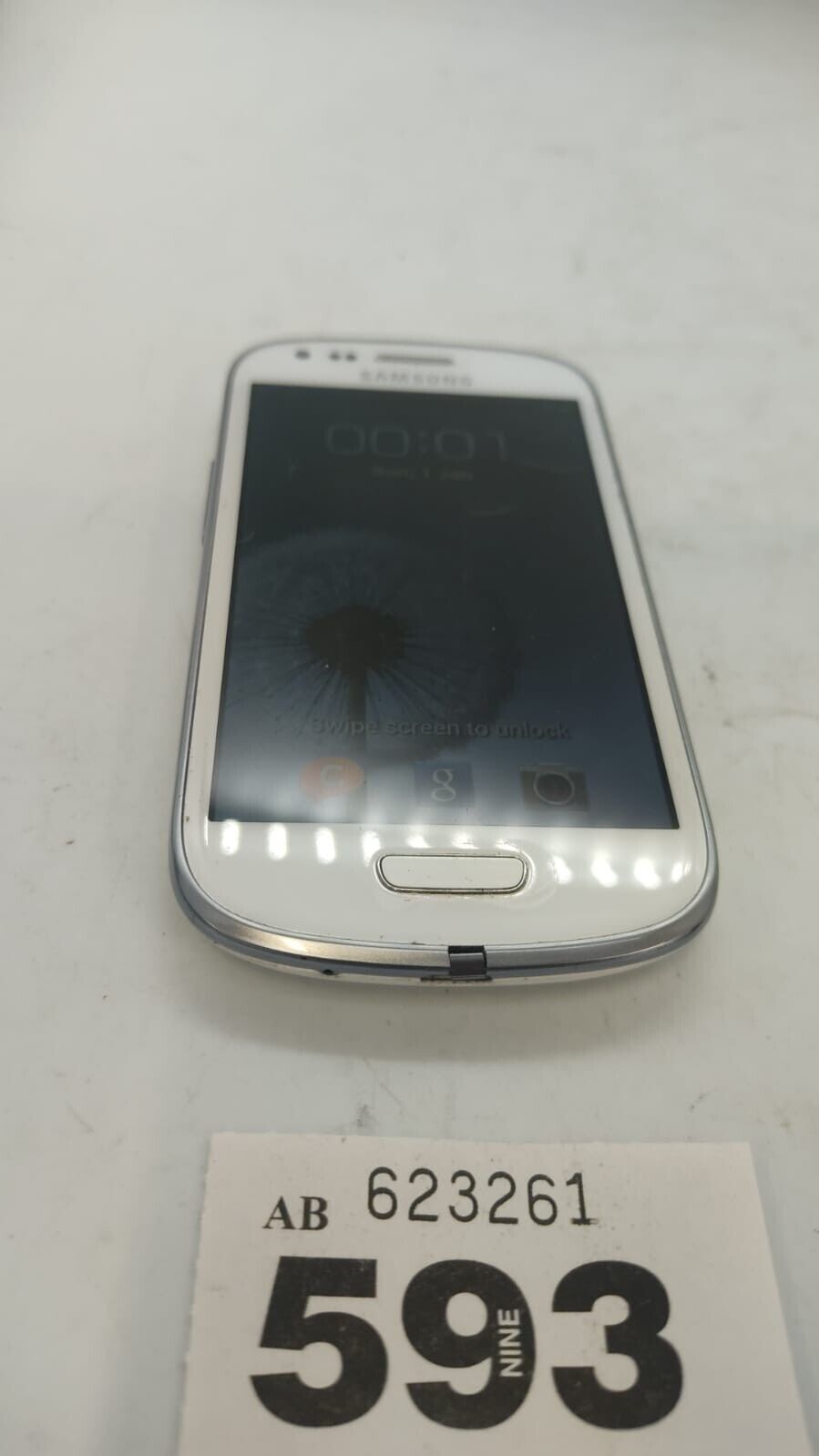 Samsung Galaxy S III Mini GT-I8190 - 8GB - White (Network Three) Smartphone
