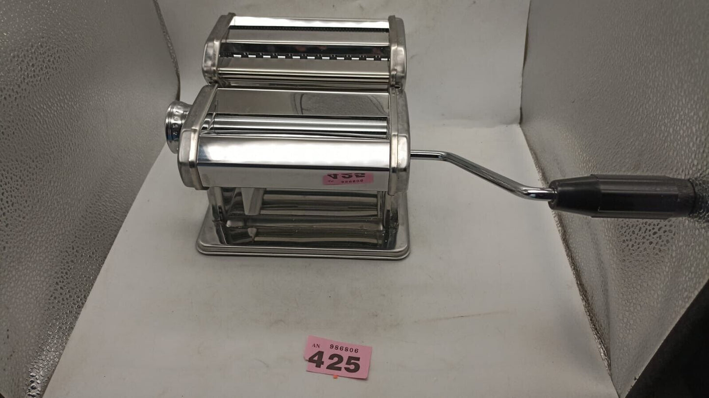 Deluxe Double Cutter Pasta Machine - Make Your Own Pasta - Ideal Present. Used