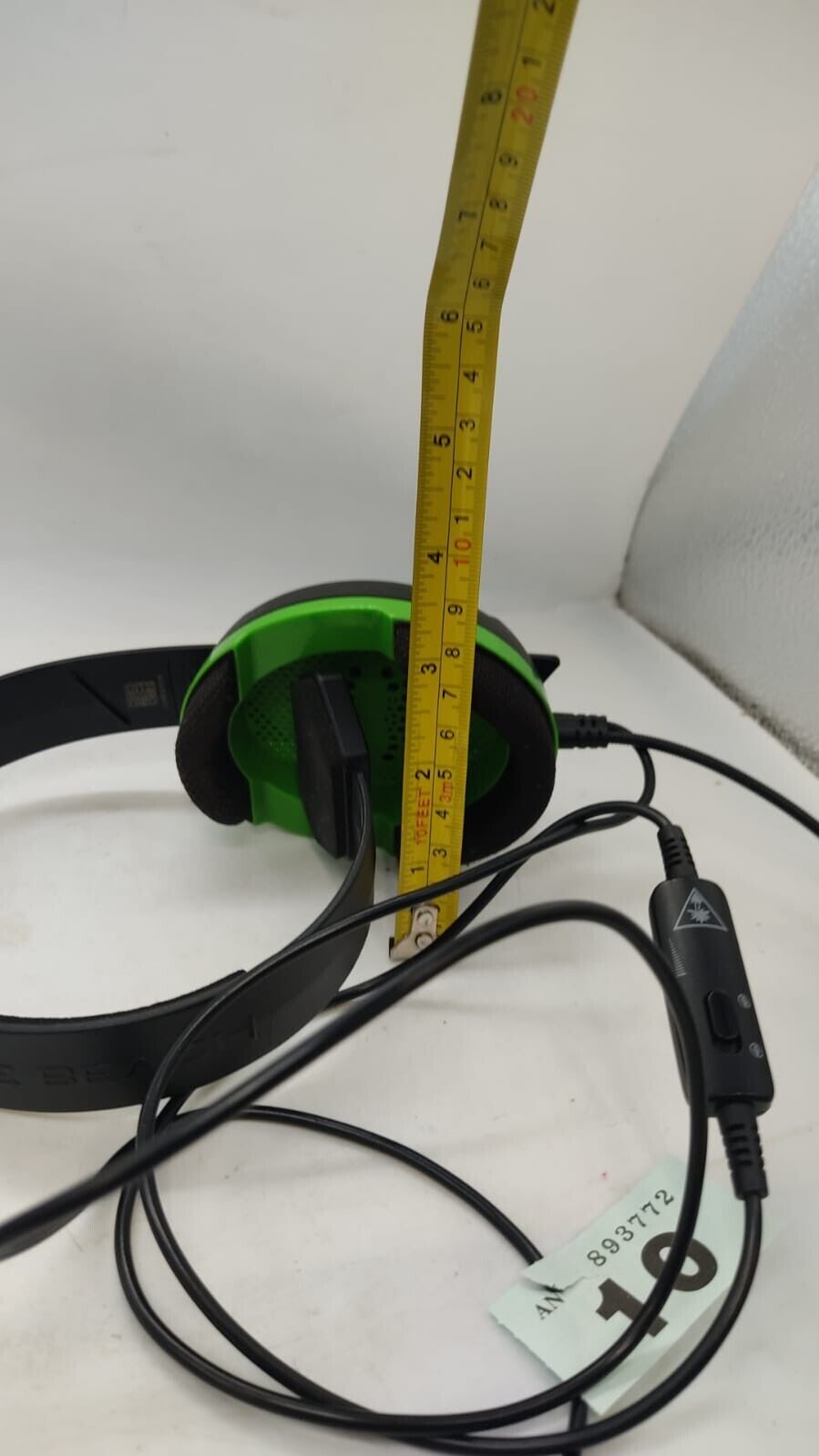 Turtle Beach Recon Chat Wired Headset For Xbox One. Black Green Used. Boxed