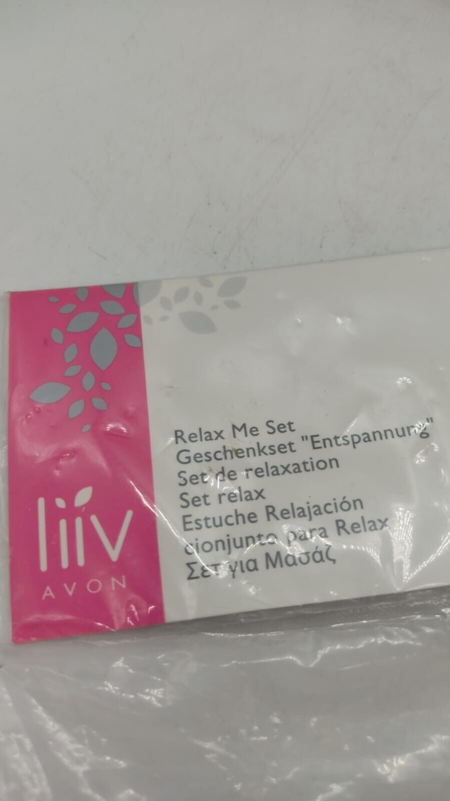 Avon Relax Me Set Includes 4 Mini Body Massages New Sealed Includes Carry Case