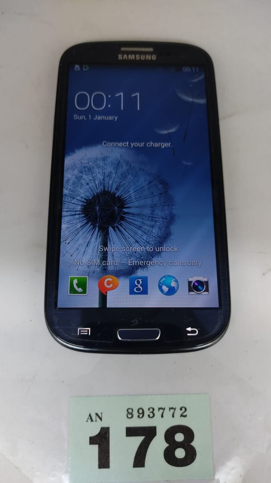 Samsung Galaxy S3 16GB GT-I9300 O2 Network Android Phone. Device Only Used