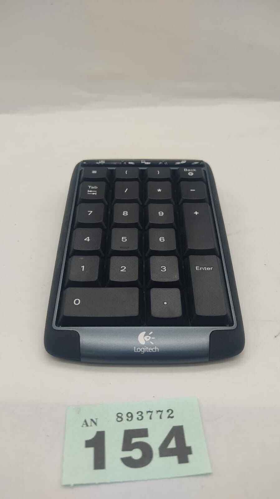 Logitech Wireless 2.4GHz Numerical Number Pad Keypad. Tested working