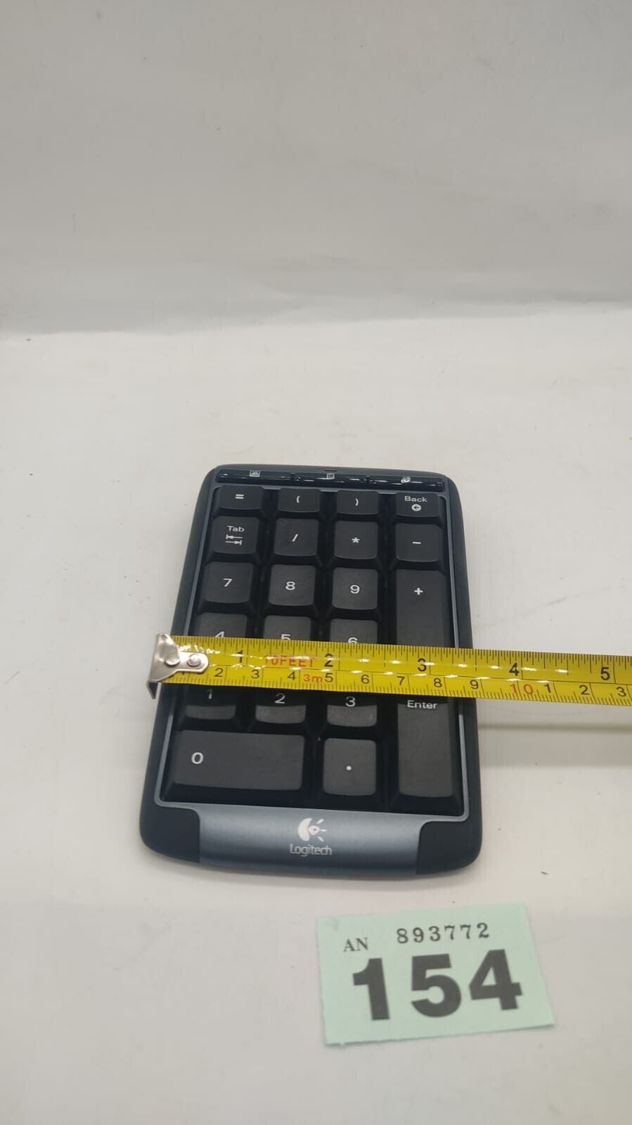 Logitech Wireless 2.4GHz Numerical Number Pad Keypad. Tested working