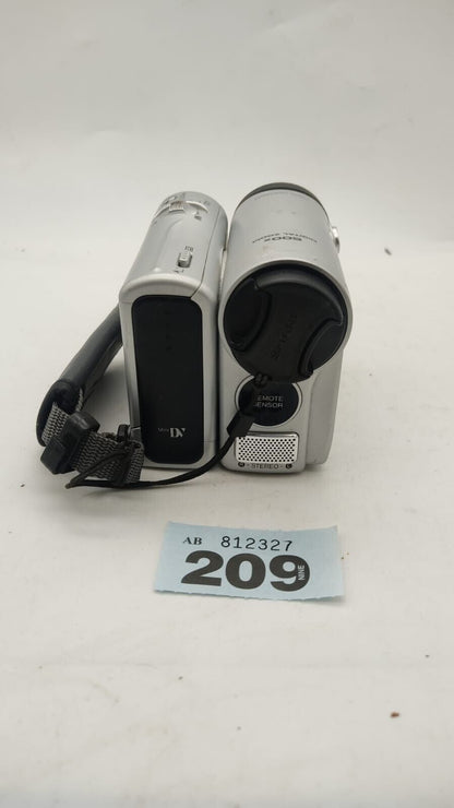 Sharp Viewcam VL-Z5H Silver 10x Digital Mini DV Camcorder for SPARES OR REPAIR