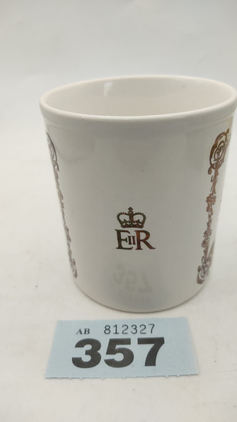 HM Queen Elizabeth - Silver Jubilee Commemorative Metallic Ironstone Mug Vintage