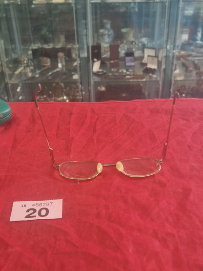 Specsavers Jordon Full Rim Gold Metal Classic Eyeglasses Frames MOD: 21661839