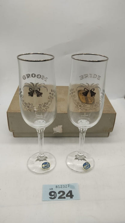 Vintage Bohemia Crystal Glasses Bride & Groom Print Wedding Gift. Boxed