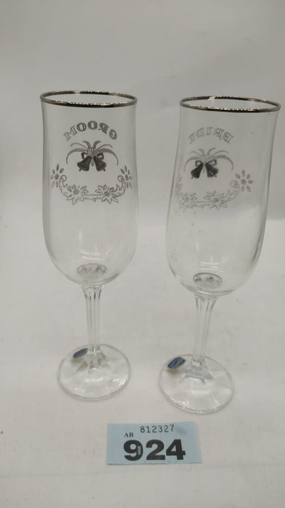 Vintage Bohemia Crystal Glasses Bride & Groom Print Wedding Gift. Boxed