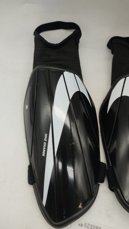 Nike Charge Shin Pads in Black New Size Large, Football Accessories