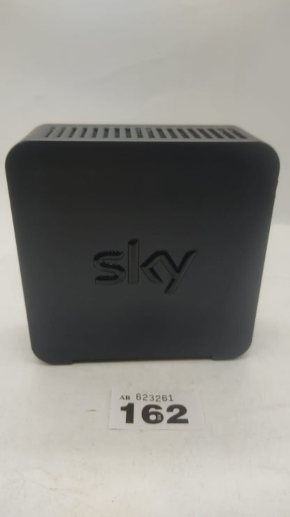 Sky Hub SR-102 WiFi Broadband Router Wireless Internet Boxed with Accessories