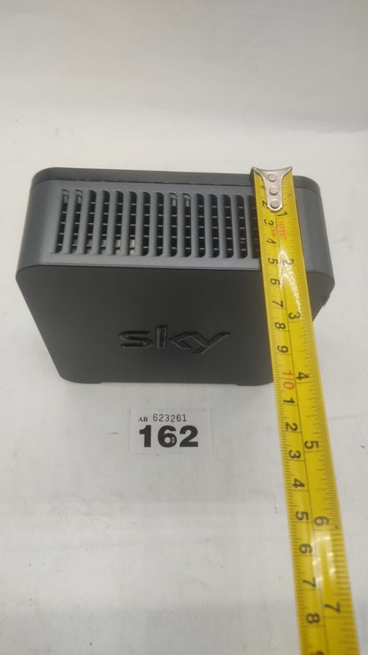 Sky Hub SR-102 WiFi Broadband Router Wireless Internet Boxed with Accessories