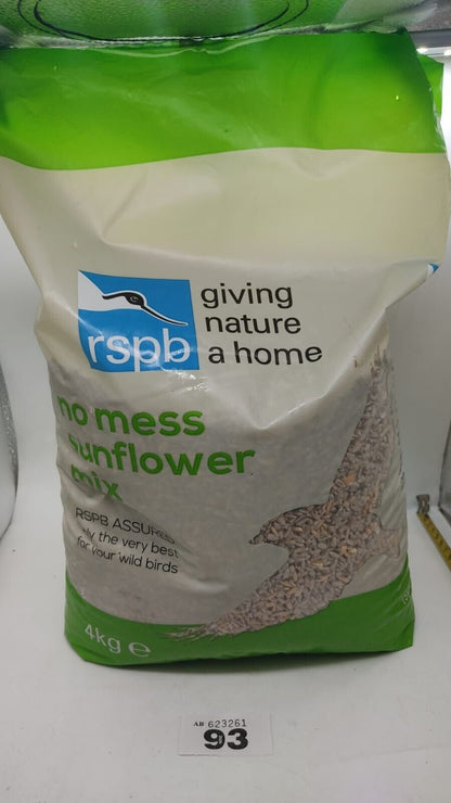 RSPB Wild Bird Food Sunflower Hearts Whole & Plump, Nutrient-Rich Delights