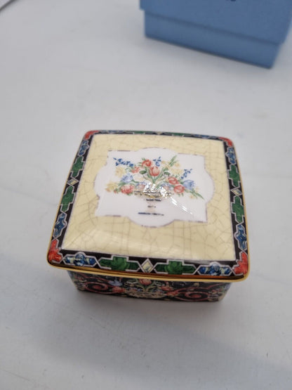 RARE Wedgwood Harlequin Jewel Hampton  Bone China Covered Trinket Box 1997