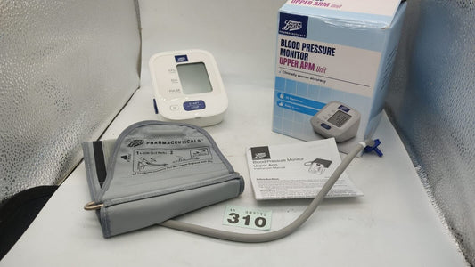 Automatic Blood Pressure Monitor Upper Arm. 30 memories. Complete with Batterys