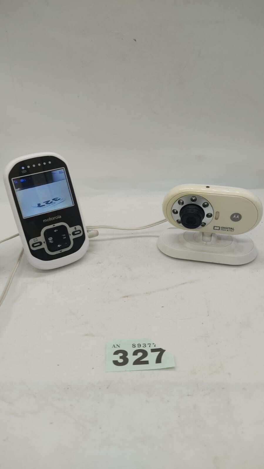 Motorola MBP26 Audio & Video Baby Monitor with Infra Red Night Vision and Pan