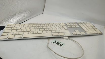 Genuine Apple A1243 QWERTY Layout Wired Aluminium Keyboard with USB Port WORKING