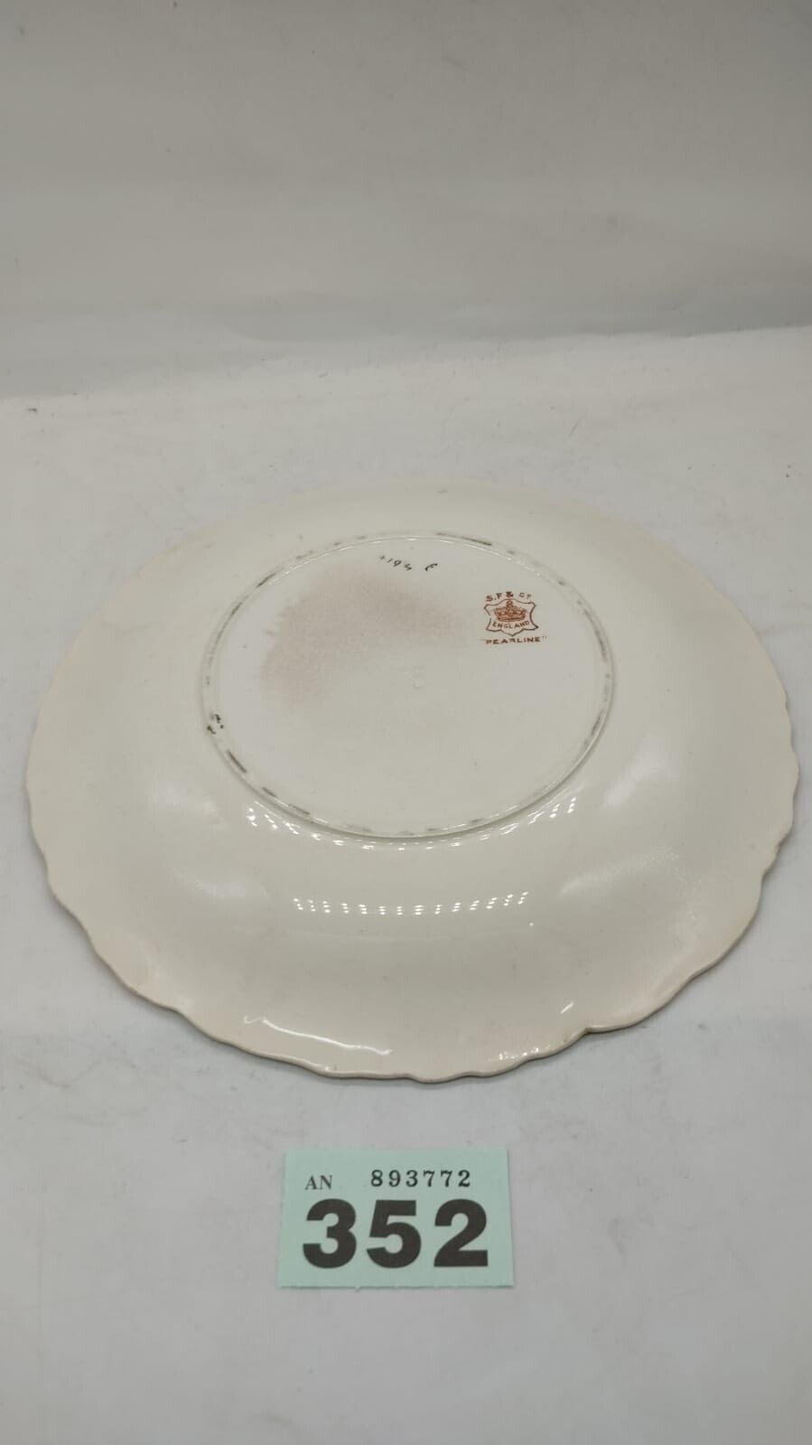 Cake Plate with Leaf Pattern & Pearlescent Paint Effect Fine Bone China Vintage