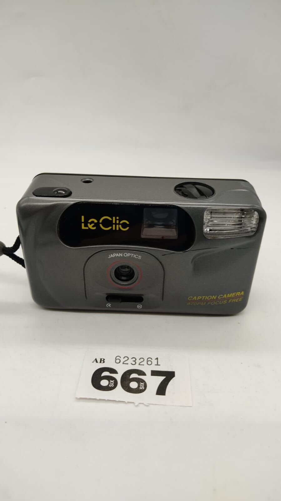 Le Clic Focus Free 870 35mm Point & Shoot Film Camera w/ Flash & Case - Untested