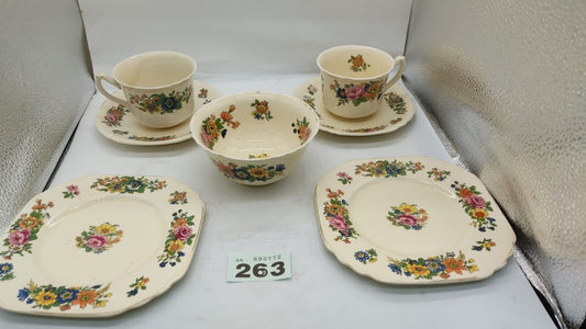 Vintage Set of 7 Wedgewood Tea 2 Cups and Saucers 2 Plates Dish Floral