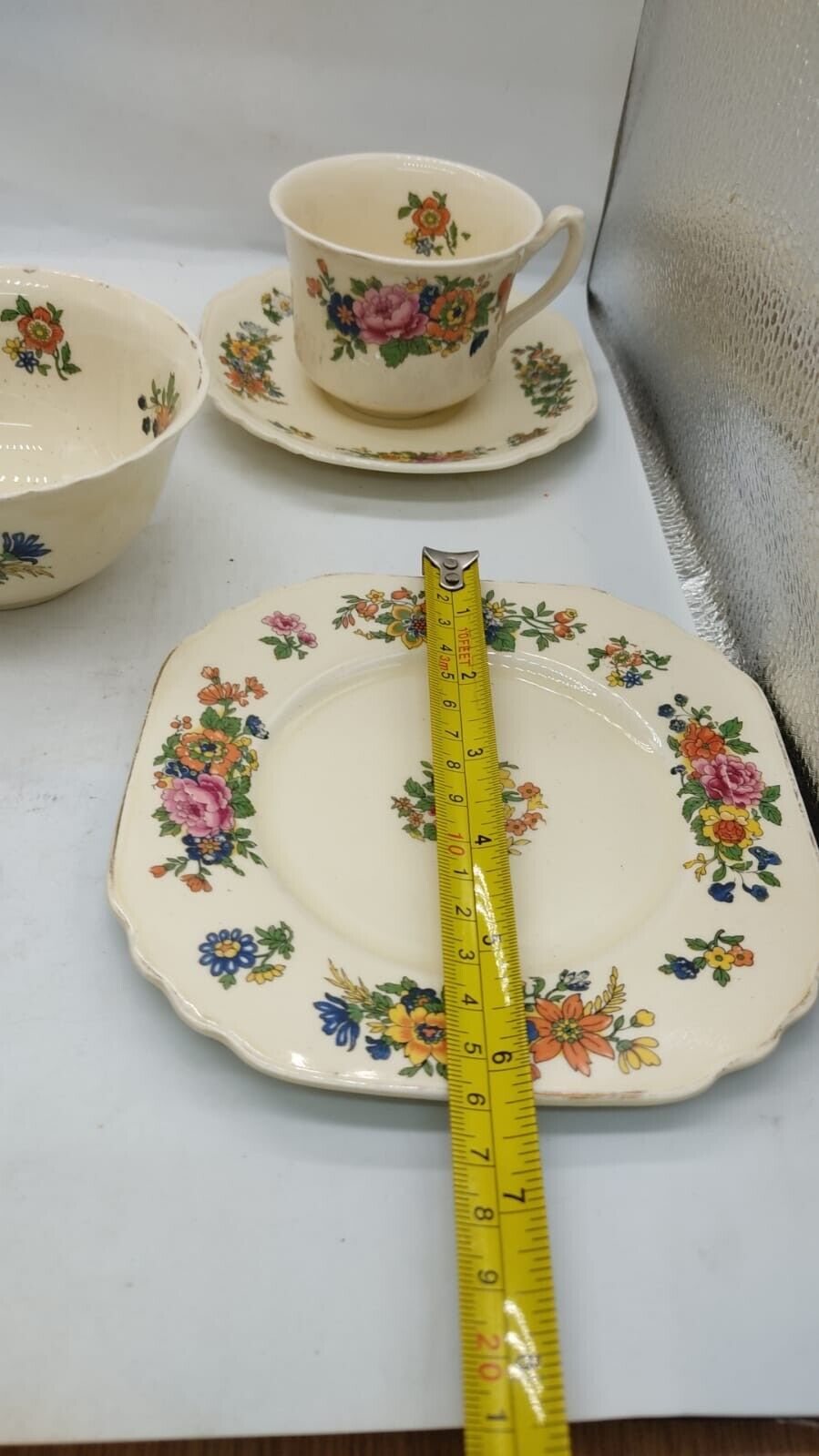 Vintage Set of 7 Wedgewood Tea 2 Cups and Saucers 2 Plates Dish Floral