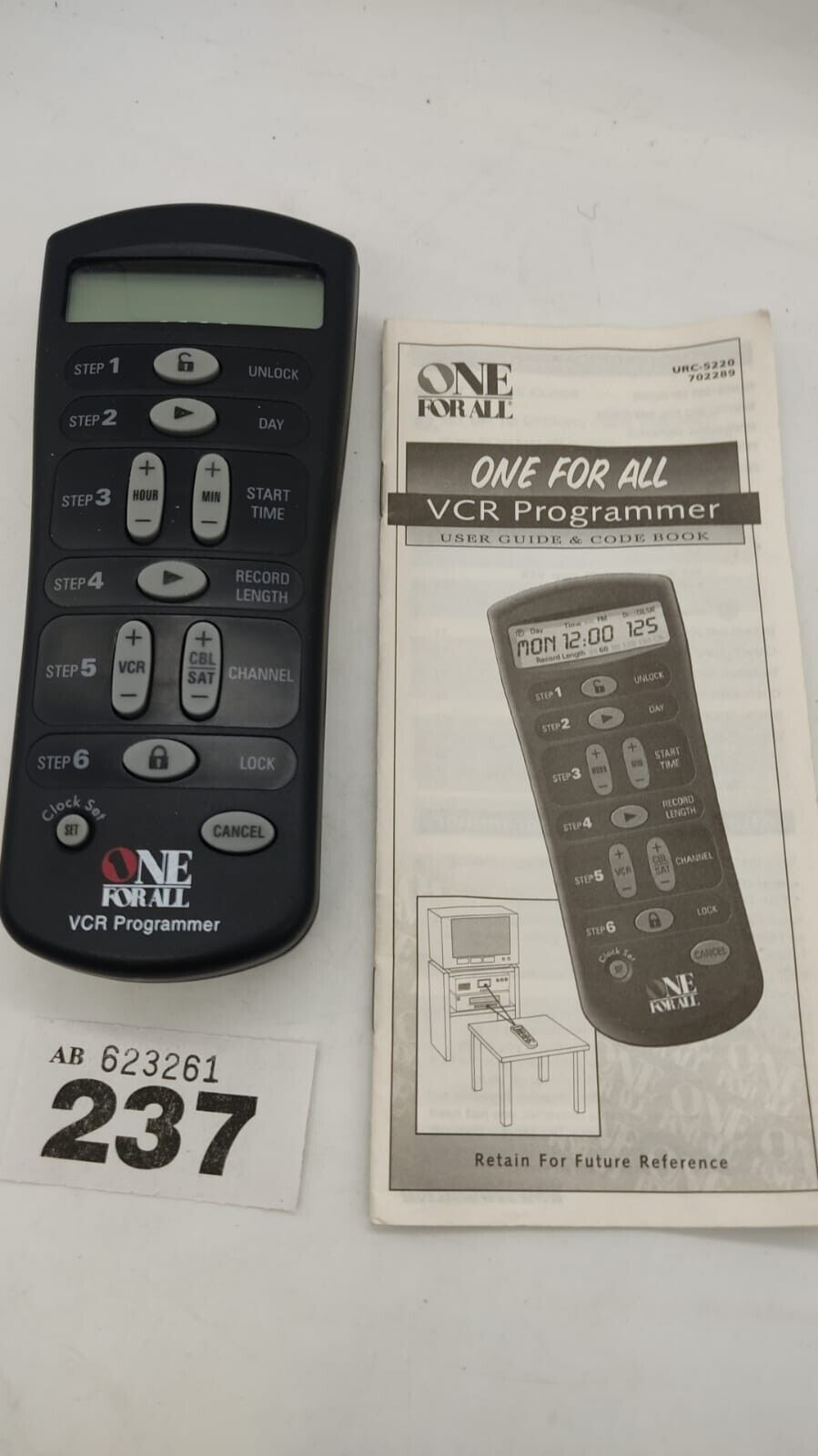 One for All VCR Programmer UCR-5220 Programmable Remote Control Universal