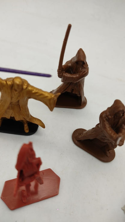 Assortment of 9 star wars Miniature Figurines - Vintage
