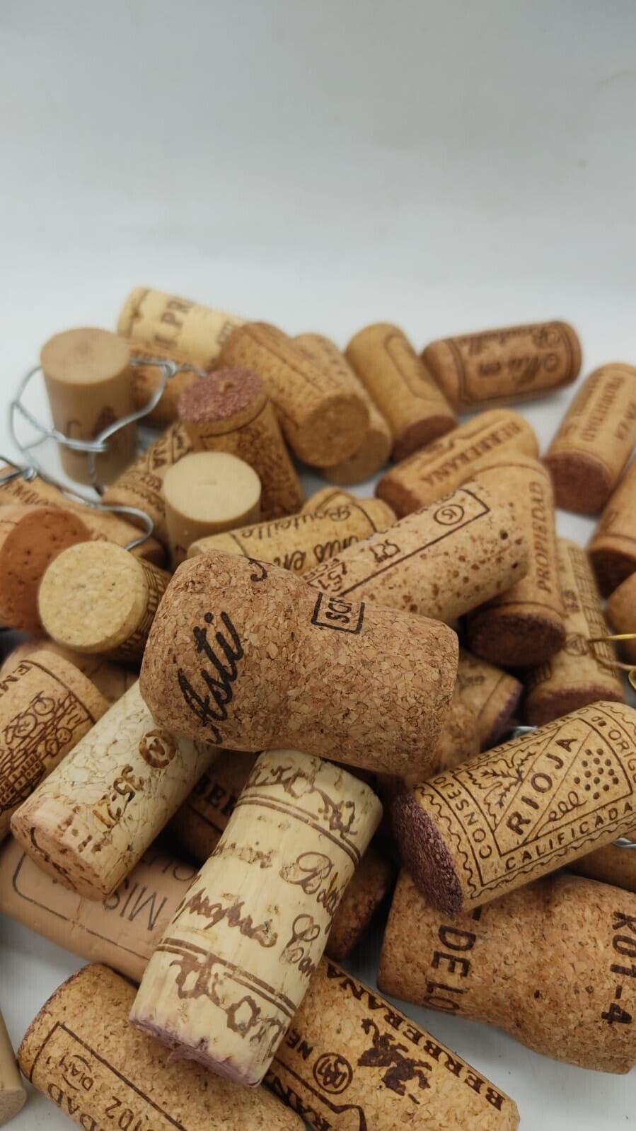 Pack of Assorted Mixed Size Bottle Corks, 40 Approx