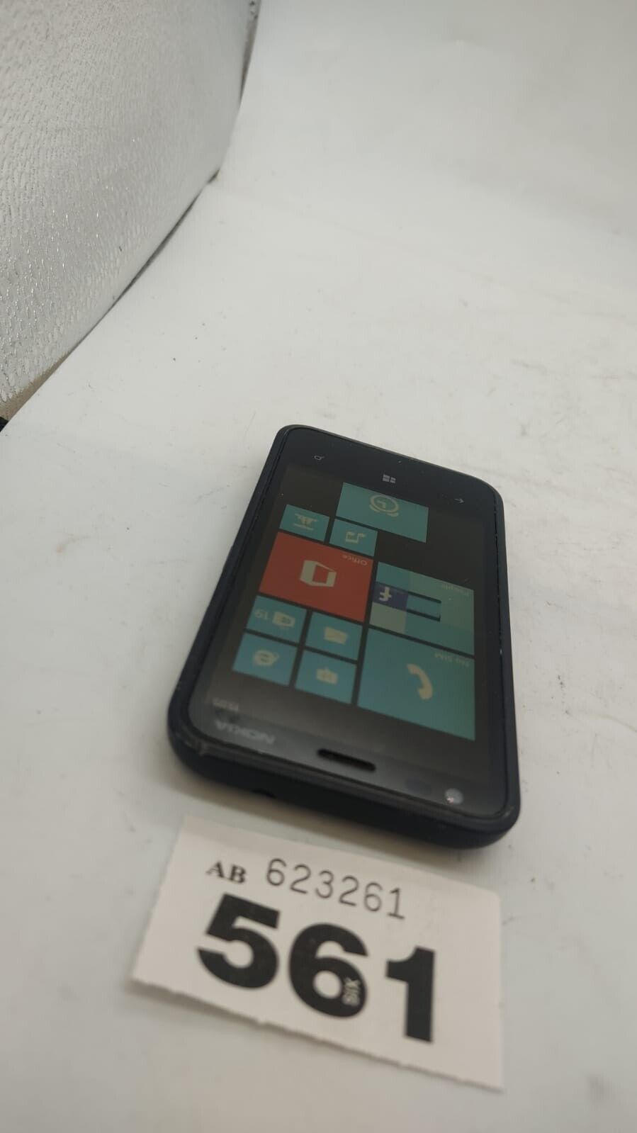 Nokia Lumia 620 RM-846- White- (O2 network) Smartphone device only. Used