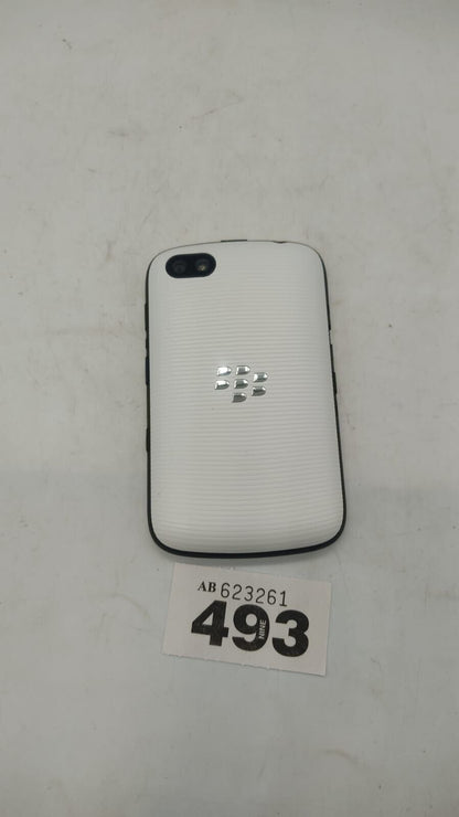 BlackBerry 9720 White (O2 Network maybe Unlocked) Smartphone, Used - Device Only