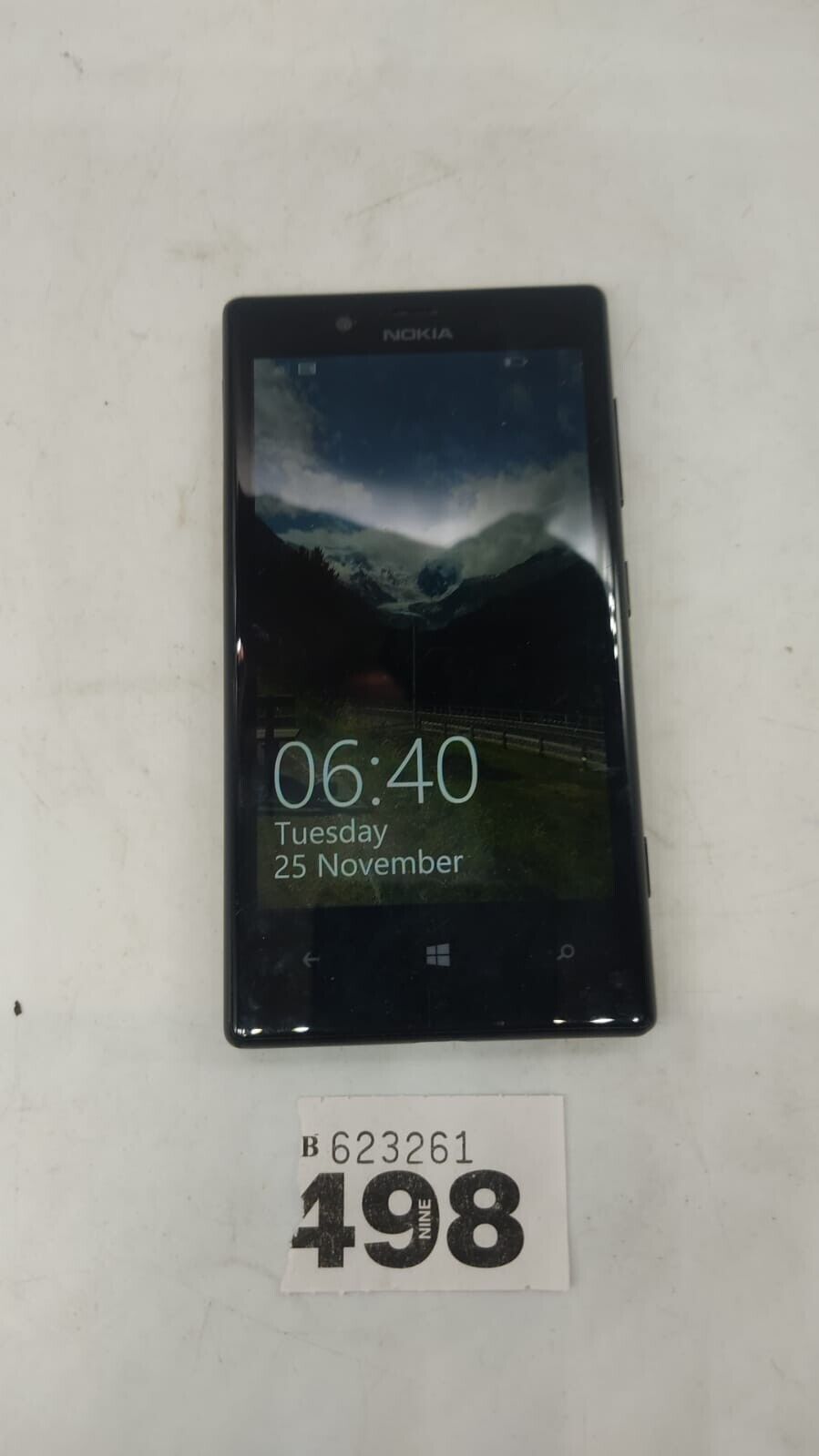 Nokia Lumia 720 - 8 GB Black Windows Smartphone - O2, Used - Device Only