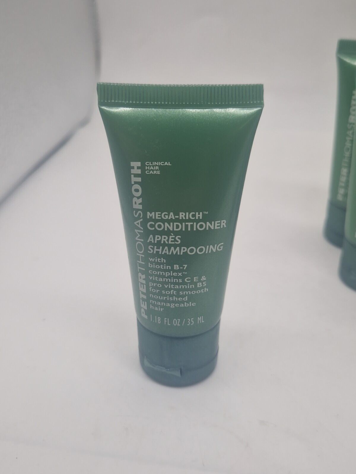 10 x 35ml Peter Thomas Roth Mega-Rich Nourishing Conditioner Travel Size