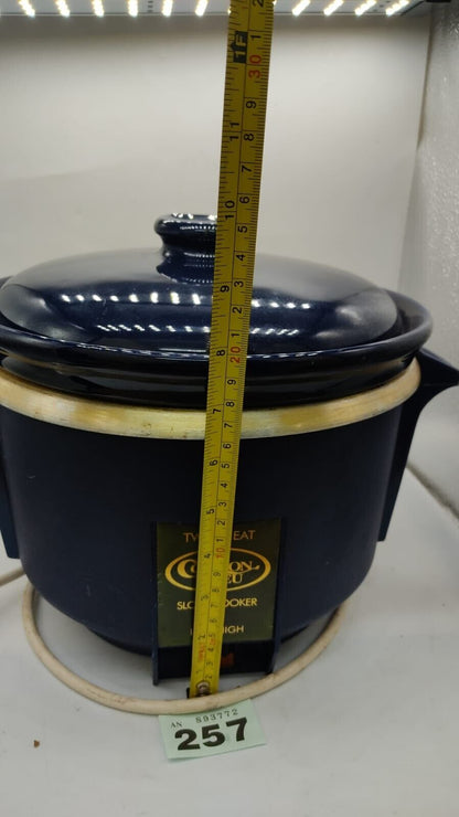 Cordon Bleu Dual Heat Slow Cooker Blue. Tested working