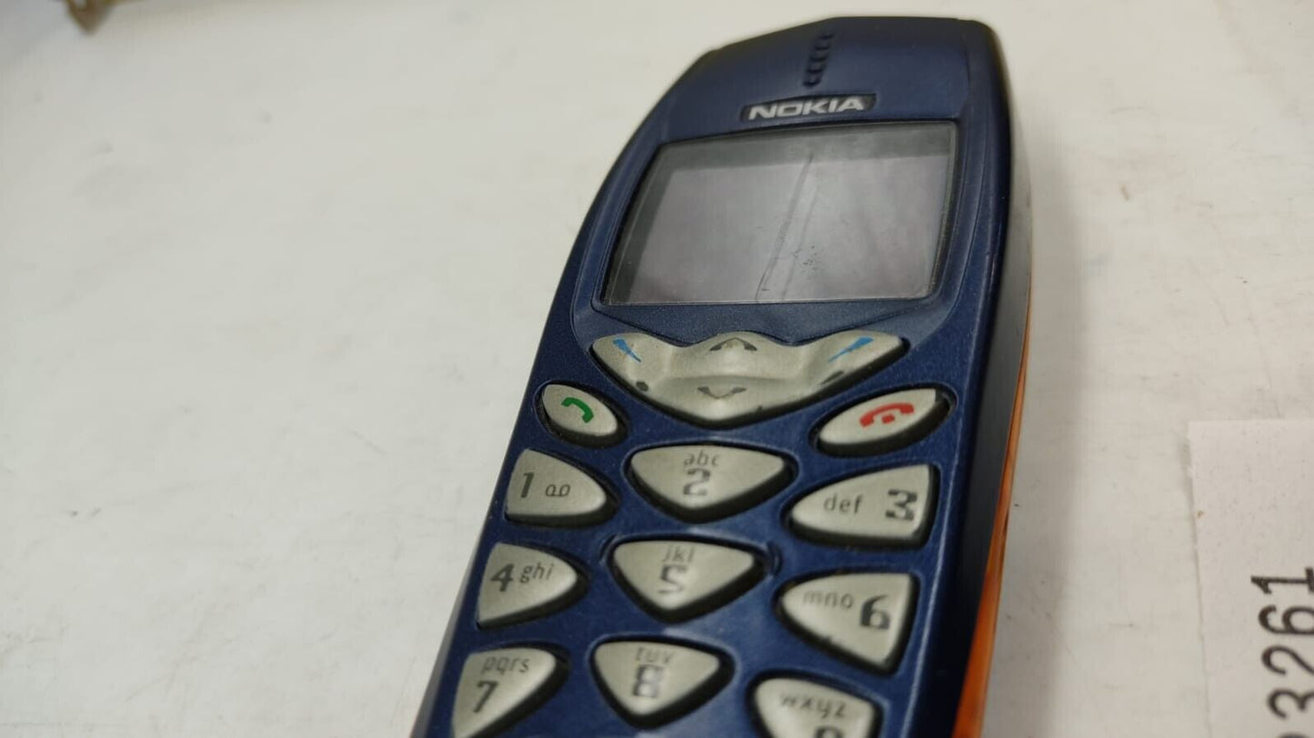Nokia 3510i Vintage Mobile Phone  Slight Crack