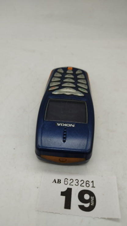 Nokia 3510i Vintage Mobile Phone  Slight Crack