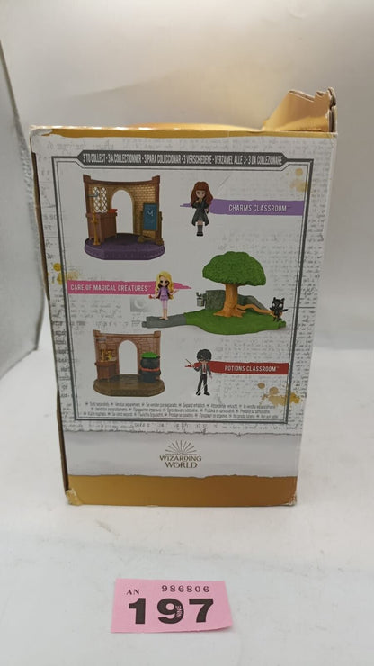 Wizarding World Harry Potter Magical Minis Potions Classroom w/harry Potter Fig