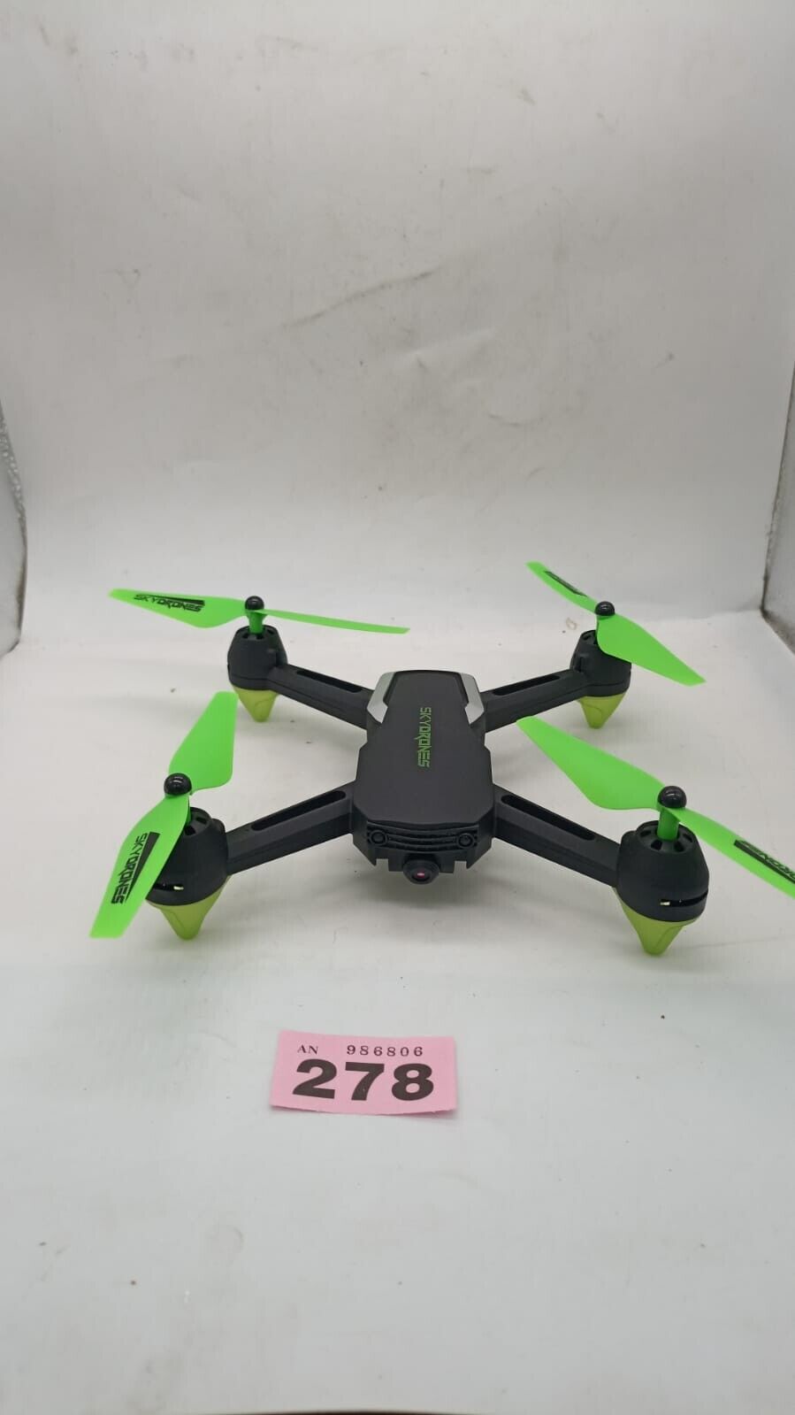 Skydrones S5200 Hd Wifi Live Streaming Drone. 2.4ghz. Complete. Tested Working