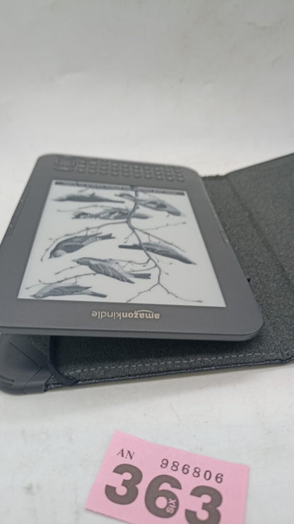 Amazon Kindle 3rd Gen 6" D00901 Tested working Device only