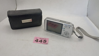 Pentax Optio W20 Waterproof Digital Camera 1 GB SD Battery Spares or Repairs
