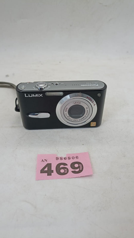Panasonic Digital Camera Lumix DMC-FX30 7.2MP Box w/ Battery Charger Memory Card